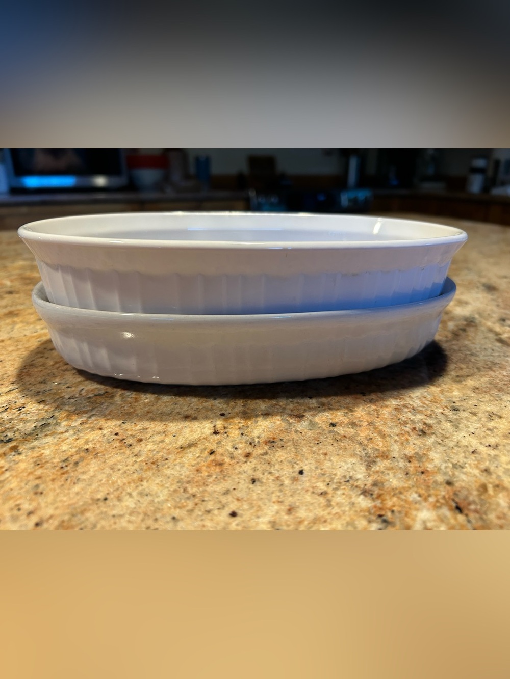 Corningware F-23-B French White Oval Baking Dishes Set of (2) 23 oz 9”x6”x1.5”